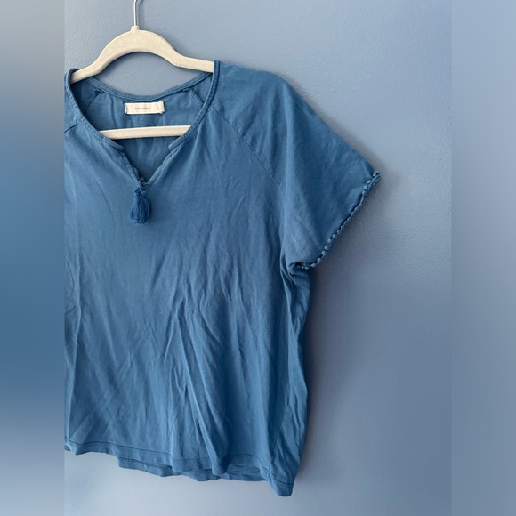 Flowy Blue Blouse/T-Shirt - Picture 1 of 4